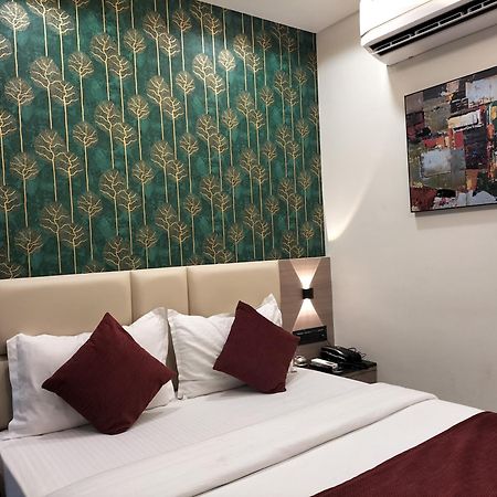 Hotel Paris Plaza Ahmadabad Zewnętrze zdjęcie