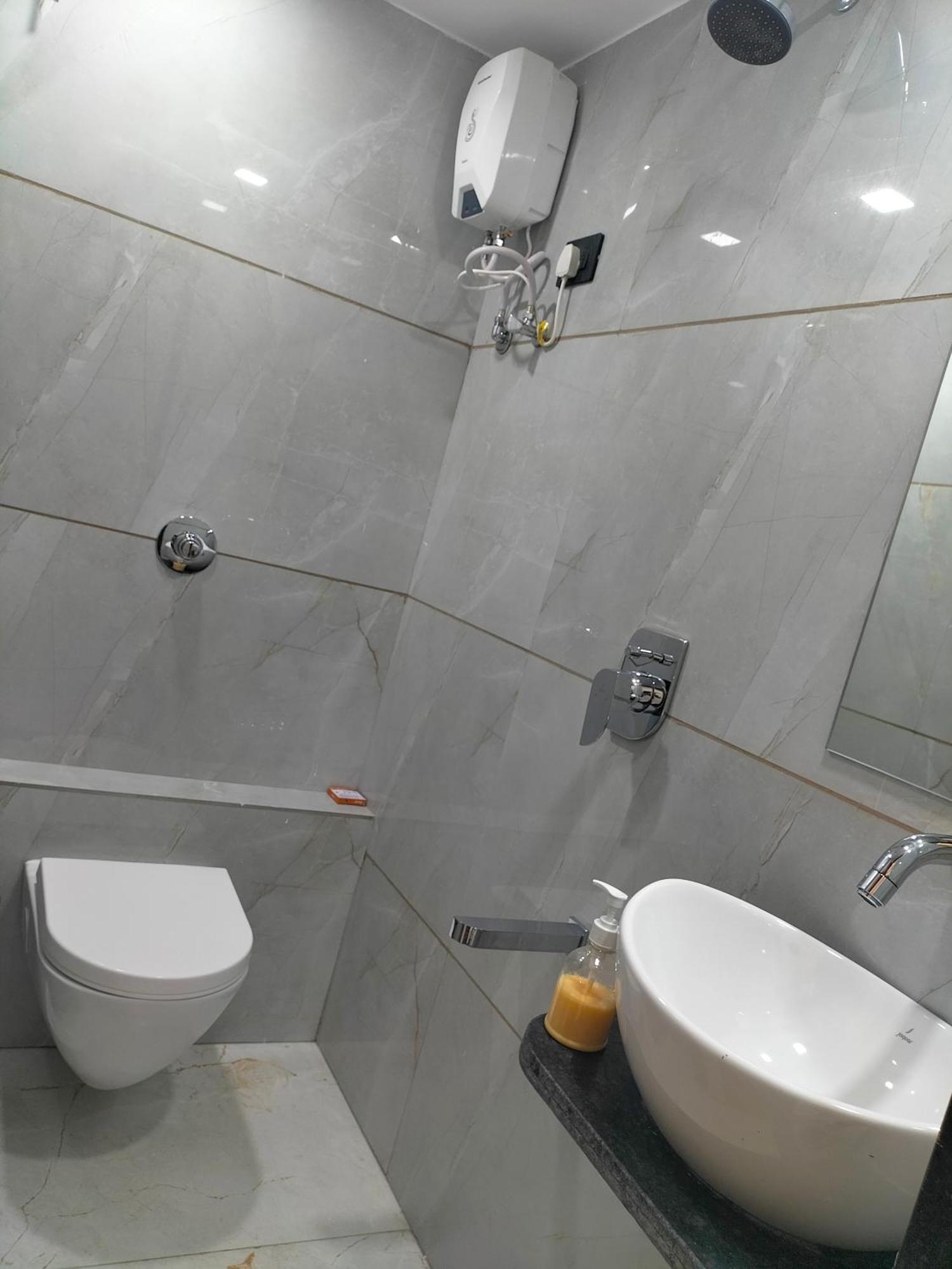 Hotel Paris Plaza Ahmadabad Zewnętrze zdjęcie